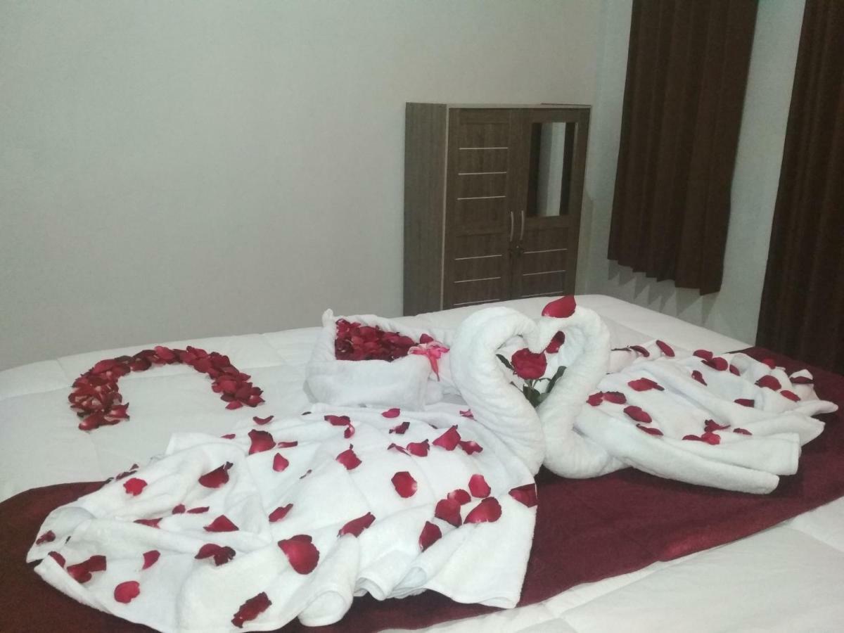 Santhi Guna Bungalow Toyapakeh Kültér fotó
