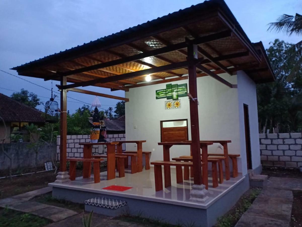 Santhi Guna Bungalow Toyapakeh Kültér fotó