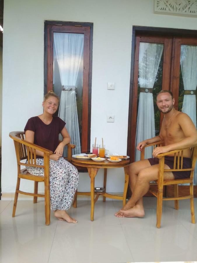 Santhi Guna Bungalow Toyapakeh Kültér fotó